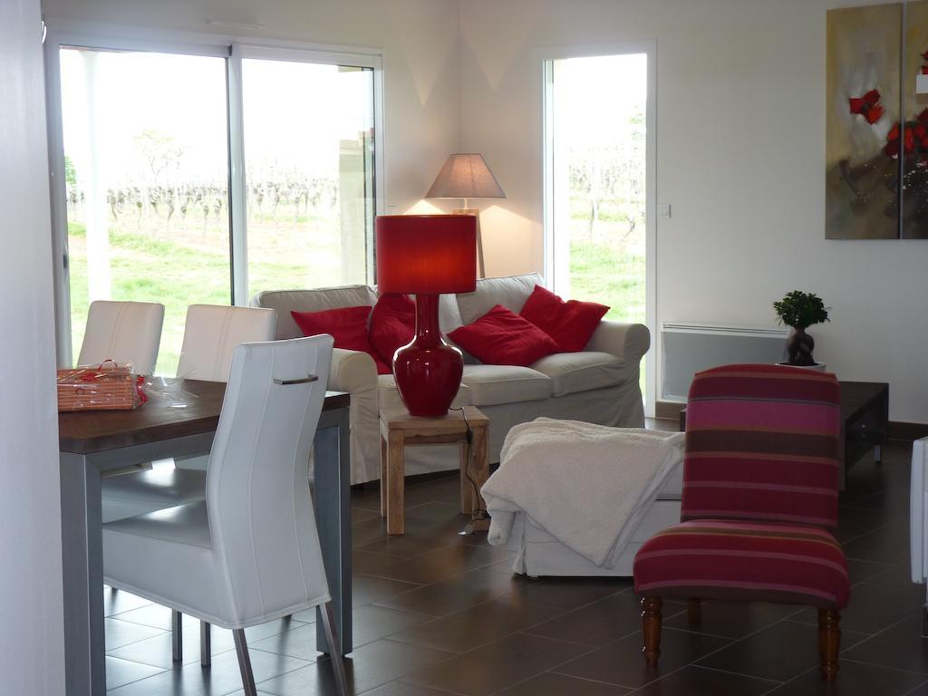 Gite Les Vignes Cravenceres Ruang foto
